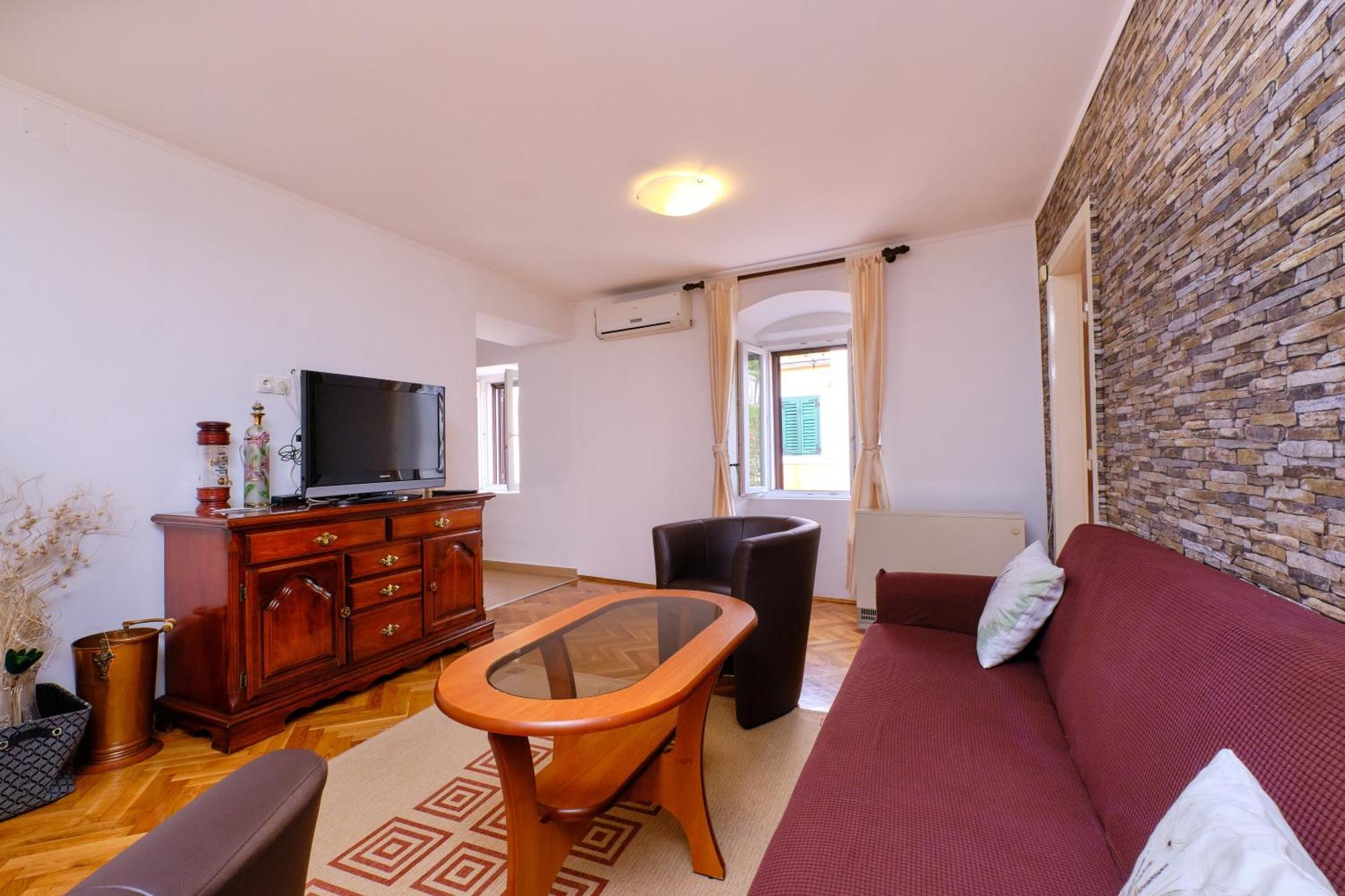 Apartments Antonella 베리로신즈 외부 사진