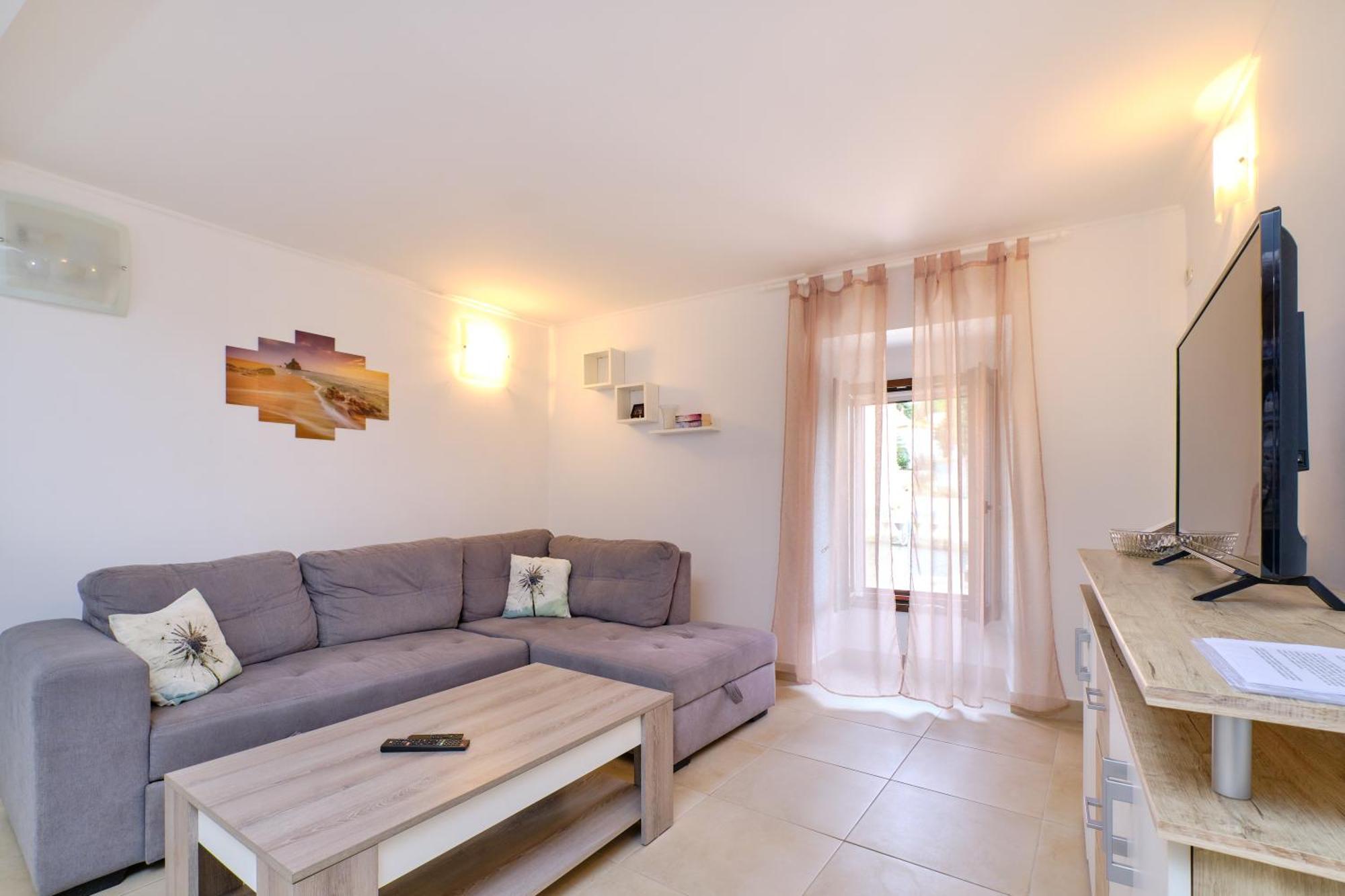 Apartments Antonella 베리로신즈 외부 사진